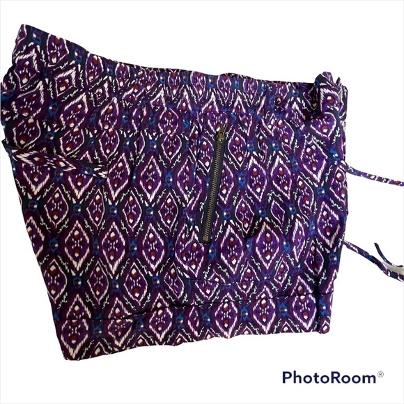 TRIBAL PRINT SHORTS Size M PURPLE - Picture 4 of 4